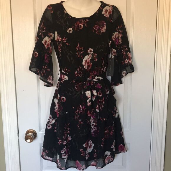 Black Tape Dresses & Skirts - New Black Tape Floral Dress with Ruffles for Women XS